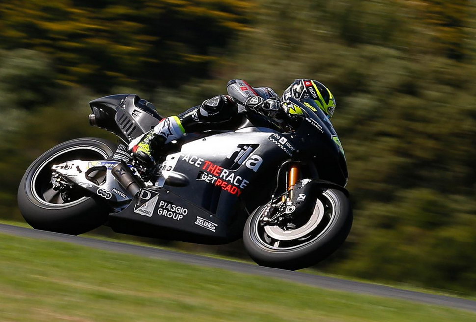 Алеш Эспаргаро приступил к тестам Aprilia RS-GP 2017 года