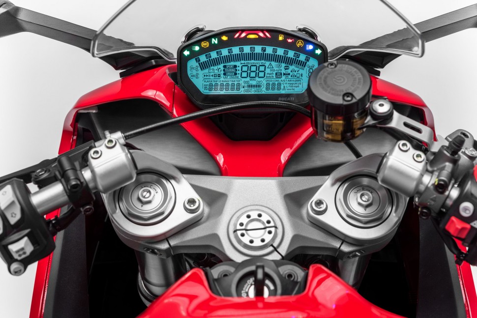 За рулем Ducati SuperSport (2017)