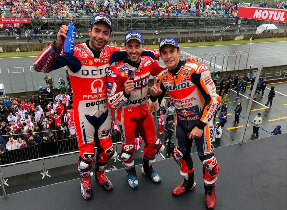 Счастливые призеры Гран-При Японии: Петруччи, Довициозо и Маркес