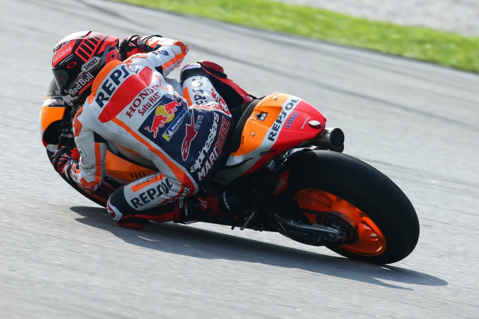 Марк Маркес вышел в лидеры тестов IRTA MotoGP в Бурираме