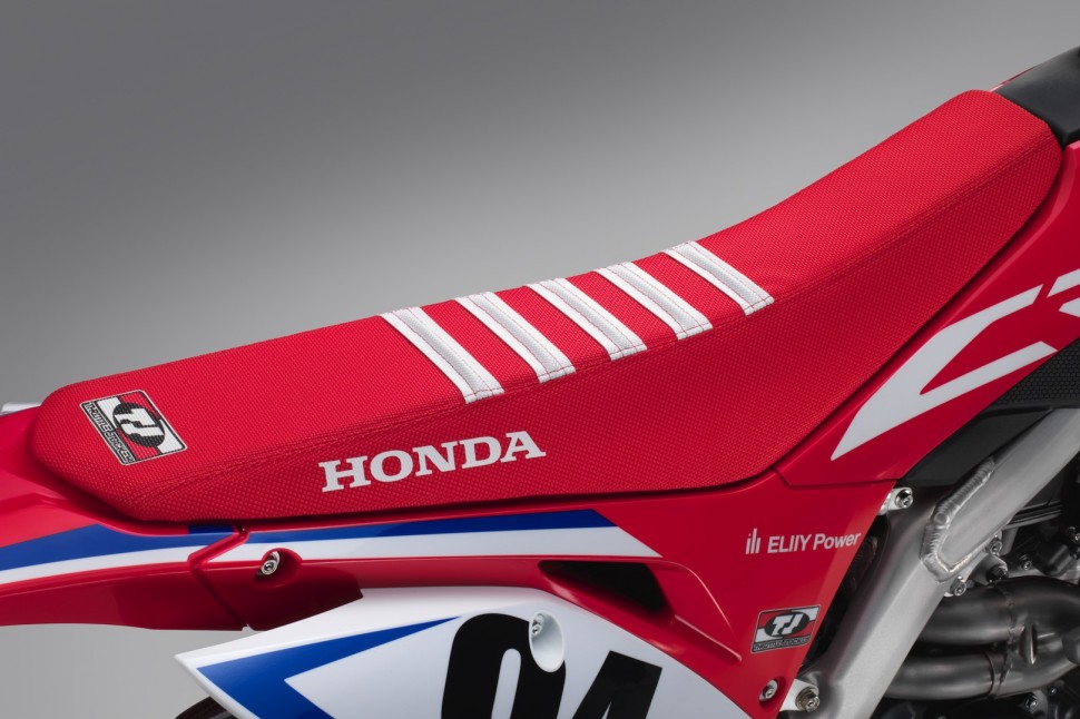 Сиденье, как у заводских пилотов Team HRC - в базе на Honda CRF450RWE (2019)
