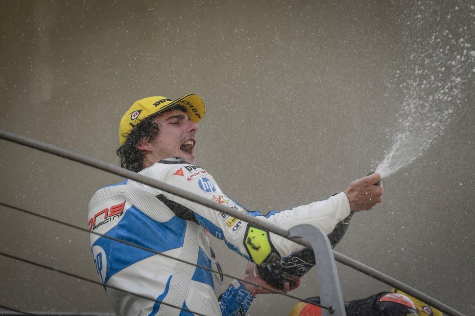 Лоренцо Балдассарри - следующий выпускник VR46 Riders Academy, кому предложат контракт в MotoGP?