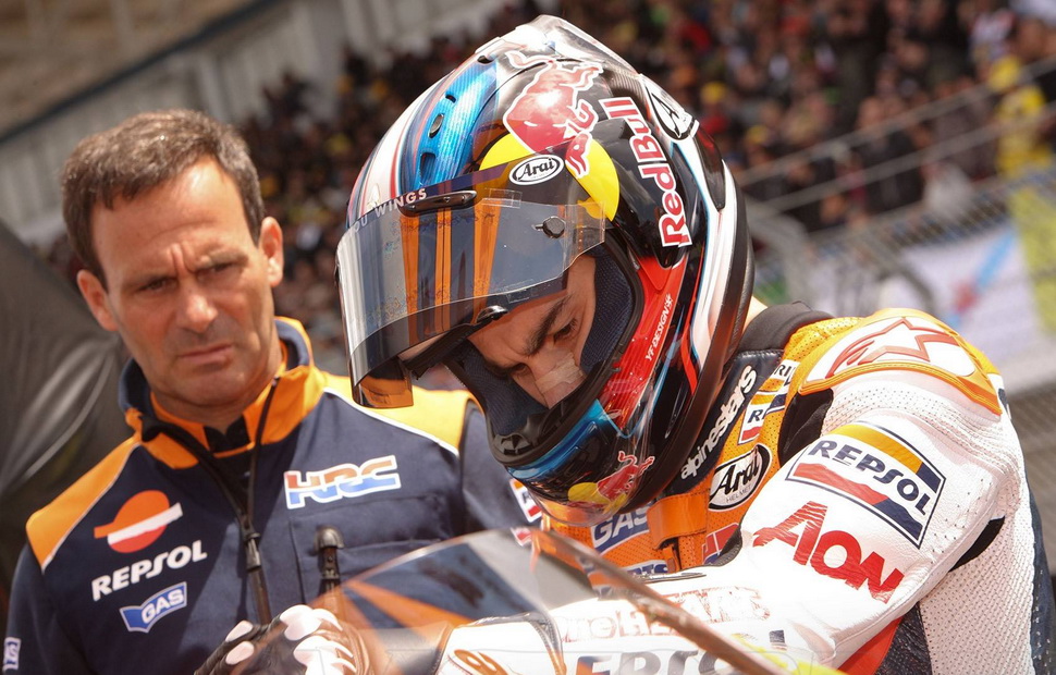Альберто Пуч и Дани Педроса на старте MotoGP