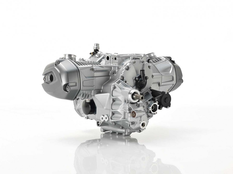 Двигатель BMW R1200GS модели 2013 года с жидкостным охлаждением