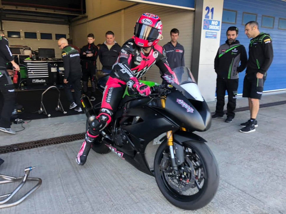 Лукас Маяс не тестах с Kawasaki Puccetti Racing в Хересе