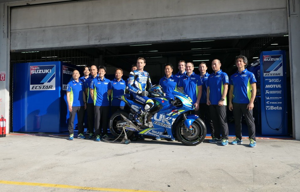 Европейская тестовая команда Suzuki во главе с Сильвейном Гуинтоли