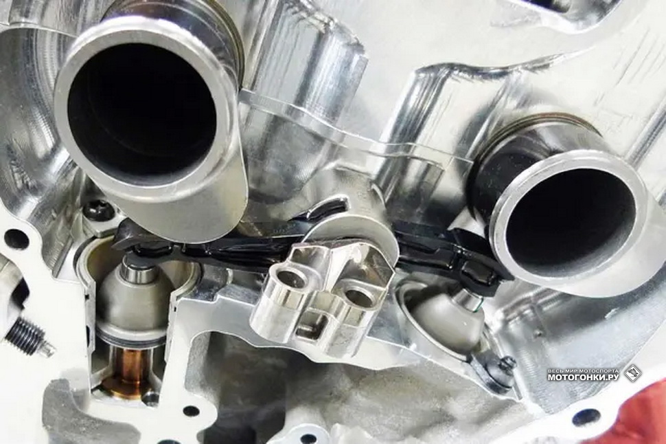 Привод клапанного механизма Honda RC213V