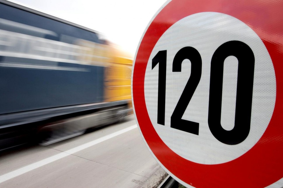 Европа стремится к ужесточению лимитов скорости на автострадах