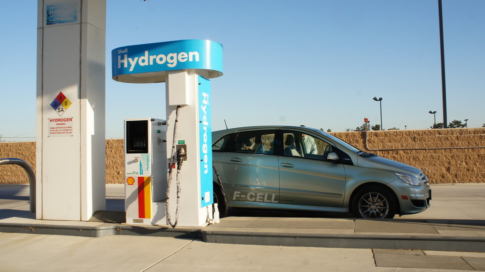 Shell Hydrogen - более 40 заправок в Калифорнии, есть и другие сети