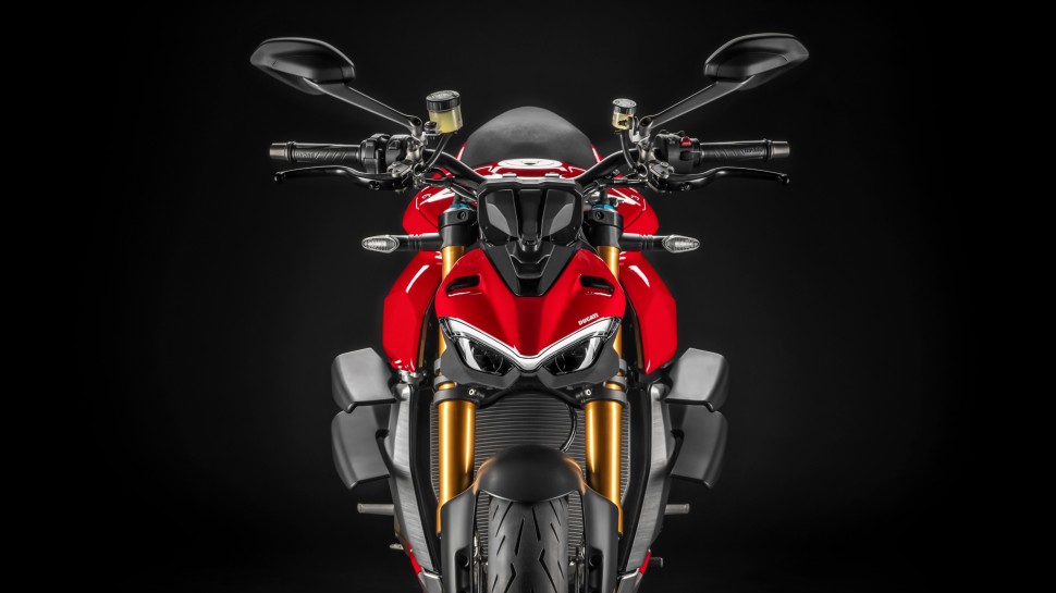 Ducati Streetfighter V4 (2020) - вид спереди