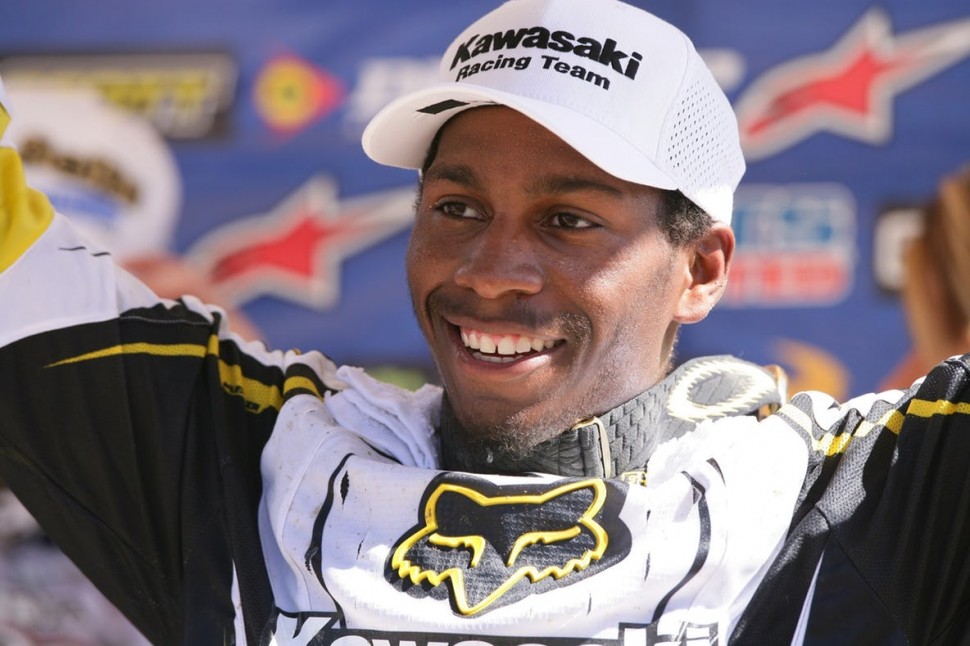 Звезда AMA Supercross Джеймс Стюарт был забанен на год за сомнительную пробу в 2014 году