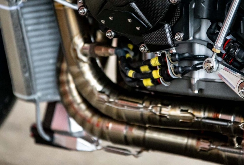 Детали нового Honda CBR1000RR-R Fireblade заводской команды Team HRC на тестах в Хересе