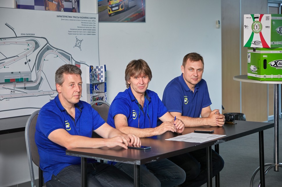 Борис Васильевич Герелис (в центре), Директор гонок Motoring International Cup