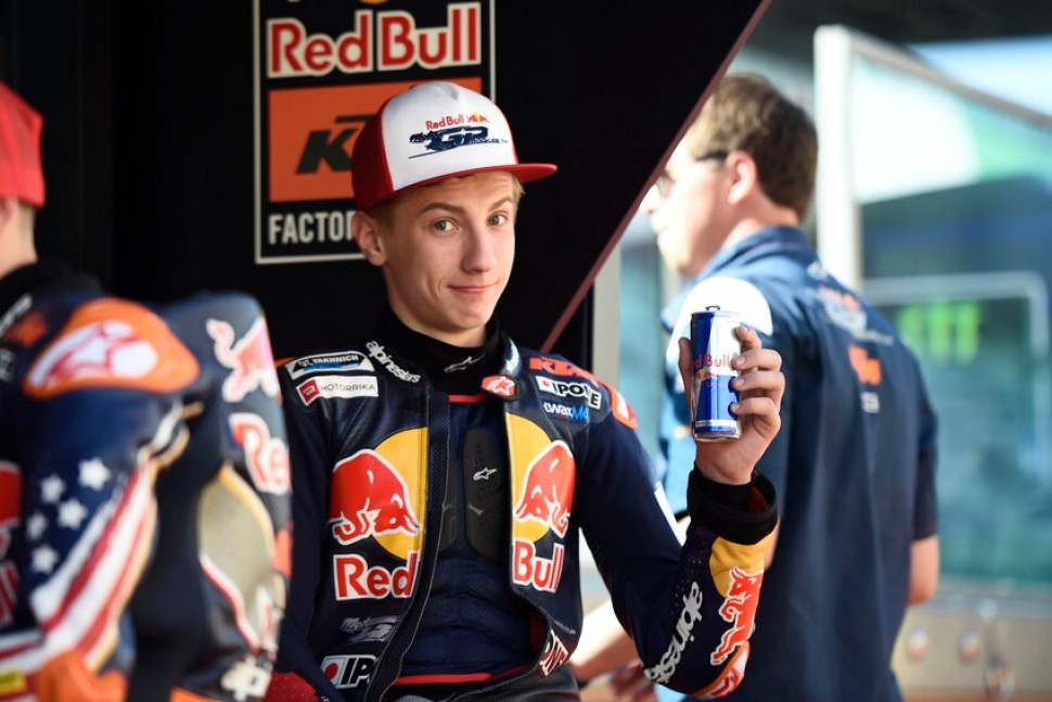 Артём Мараев едет в MotoGP Red Bull Rookies Cup при поддержке Моторрика