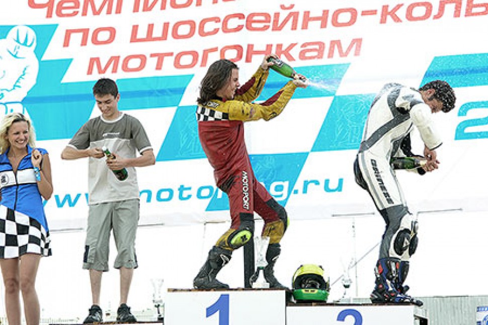 Антон Безшляга - первая победа в чемпионате России SS400, 2005 год