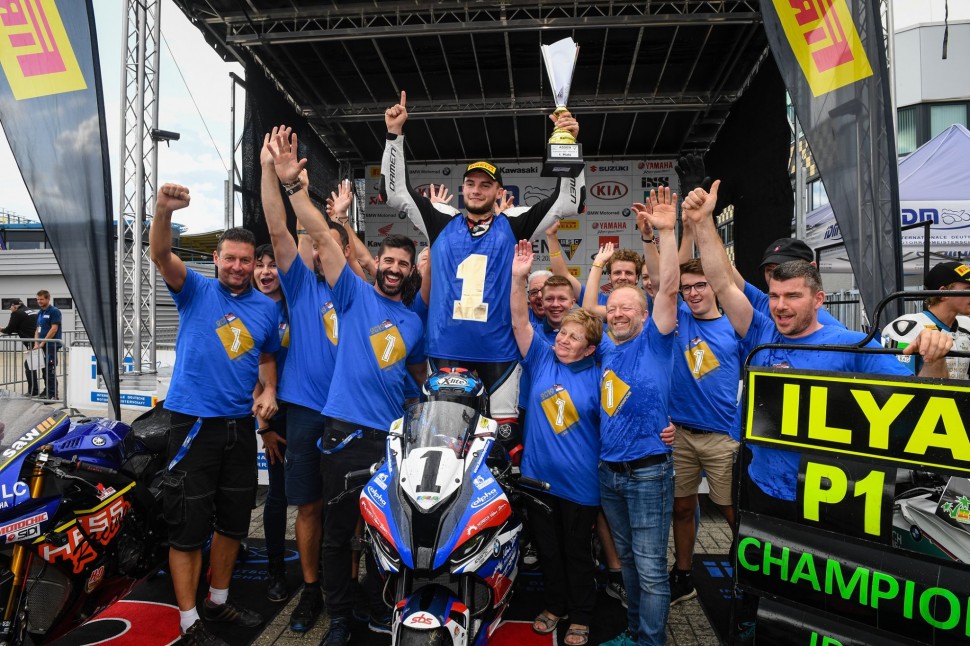 2-кратный чемпион IDM Superbike Илья Михальчик продолжит карьеру с Alpha Racing в 2020 году