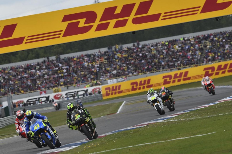 DHL является официальным партнером MotoGP по логистике по всему миру, кроме Катара