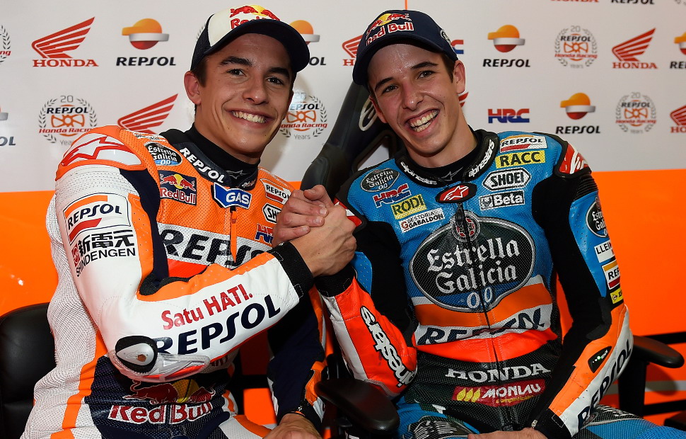 Впервые в истории MotoGP родные братья - Марк и Алекс Маркес могут выйти на старт Гран-При в составе одной команды
