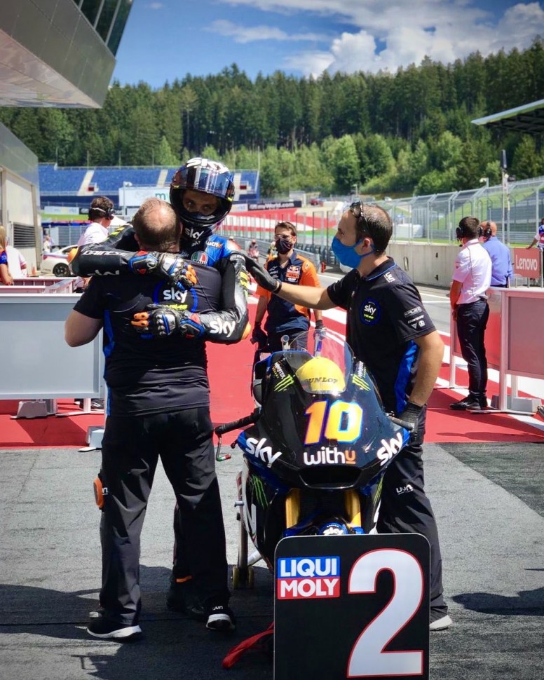 Лука Марини стал 2-м и вновь возглавляет чемпионата мира Moto2