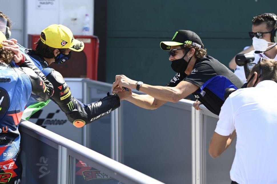 Росси: Луке пора в MotoGP