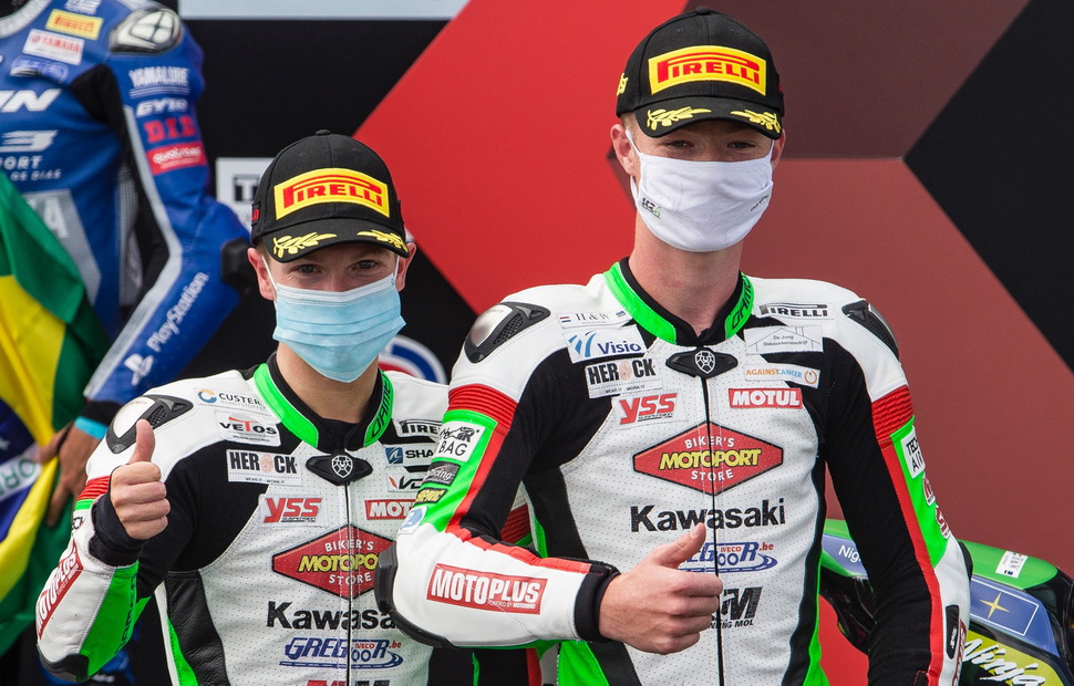 Напарники по MTM Kawasaki MOTOPORT выиграли гонку в Magny-Cours