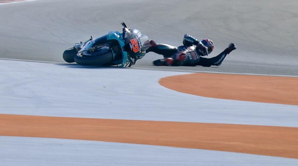 Фабио Куартараро упал в обеих гонках MotoGP в Валенсии