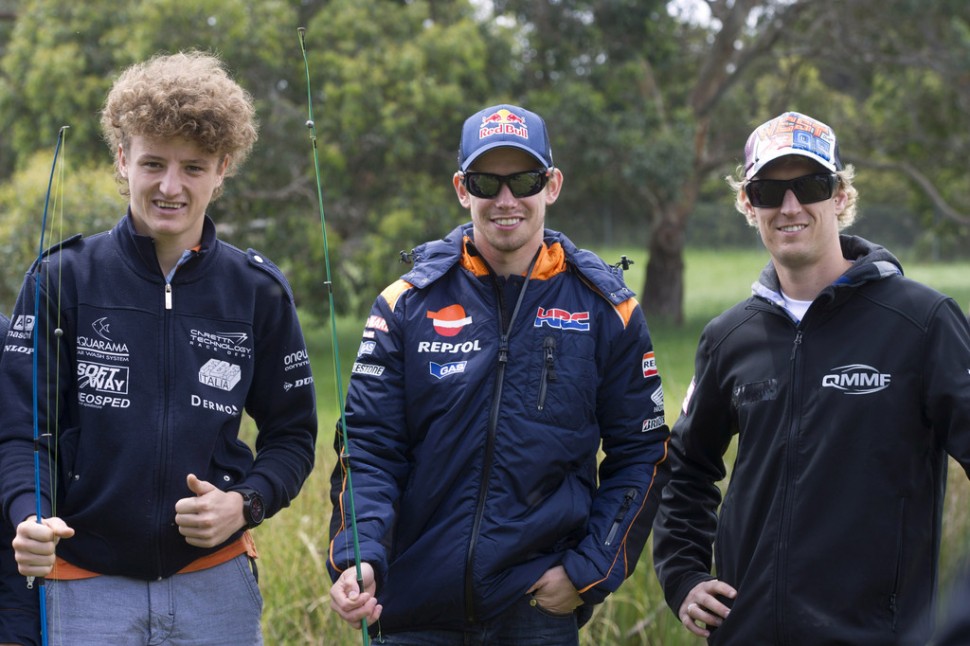 Австралийцы на рыбалке перед Гран-При Австралии: Миллер, Стоунер, Вест