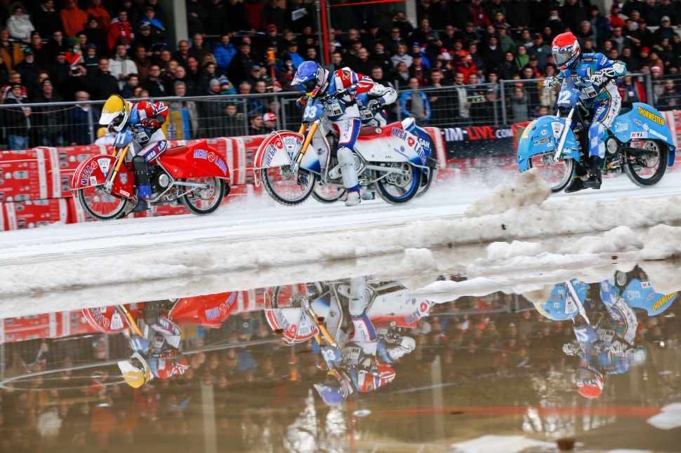 Финал FIM Ice Speedway Gladiators в Берлине 2020 года, где Даниил успешно защитил титул