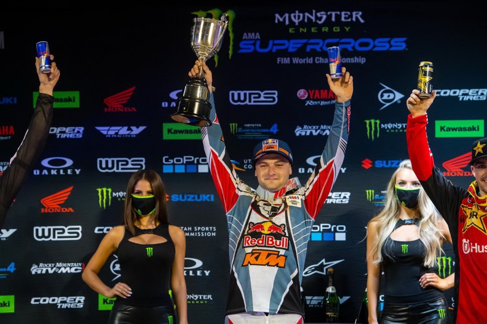 Купер Уэбб, KTM Factory Racing, чемпион AMA Supercross 2019 года - главный соперник Рокцена в 2021 году