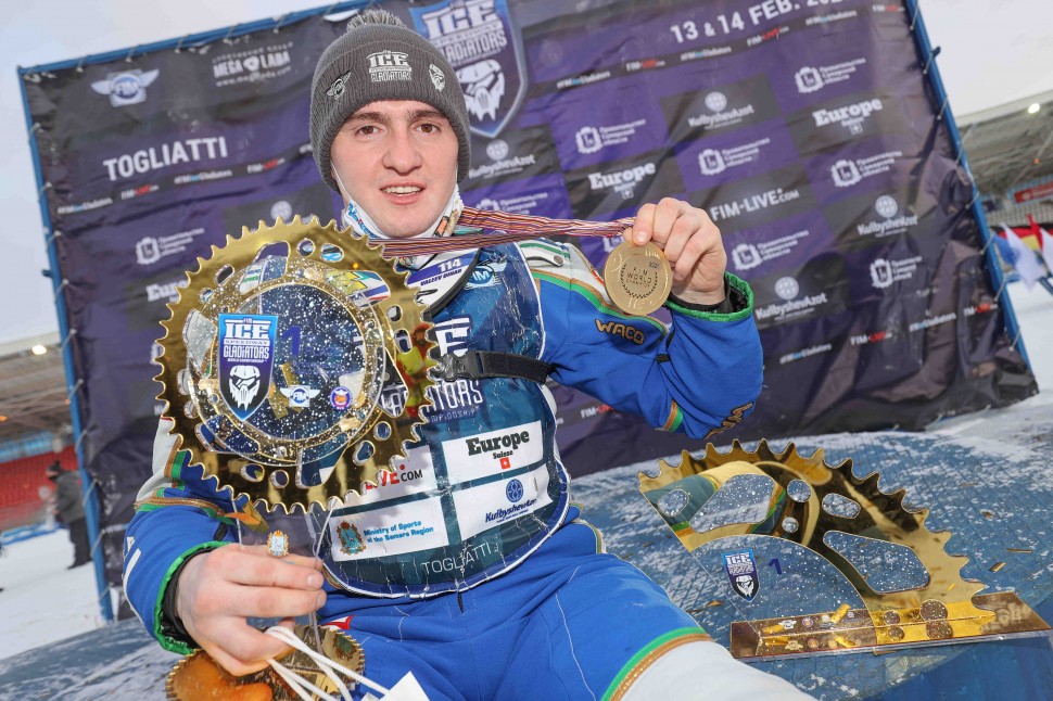 Динар Валеев, чемпион мира по мотогонкам на льду 2021 года