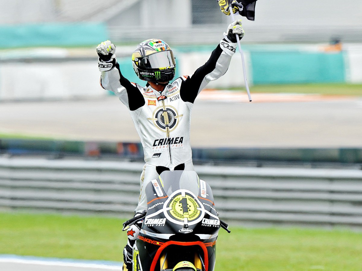 Тони Элиас, первый чемпион в истории Moto2 (Gresini Racing, 2010)