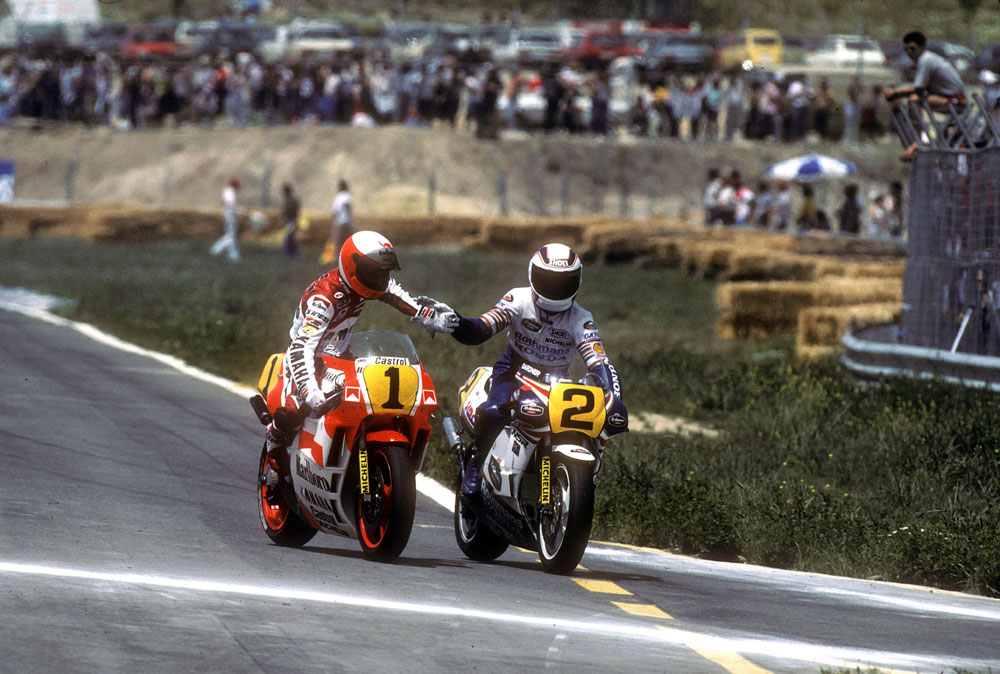Эдди Лоусон (Yamaha #1) и Уэйн Гарднер (Honda #2), 1987