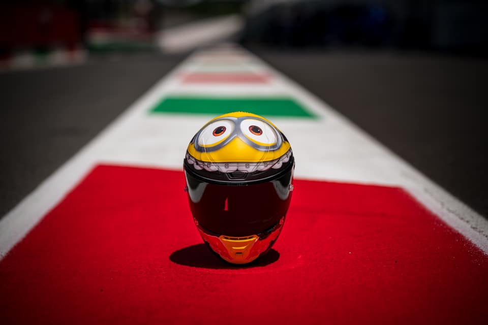 Пол Эспаргаро из Repsol Honda показал особый дизайн шлема для Гран-При Италии 2021 года