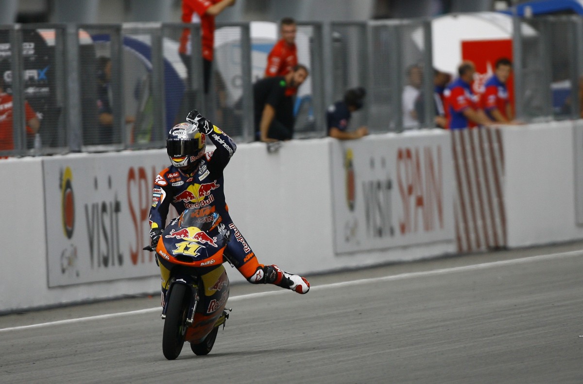 Сандро Кортези стал первым в истории чемпионом мира Moto3 с Red Bull KTM Ajo в 2012