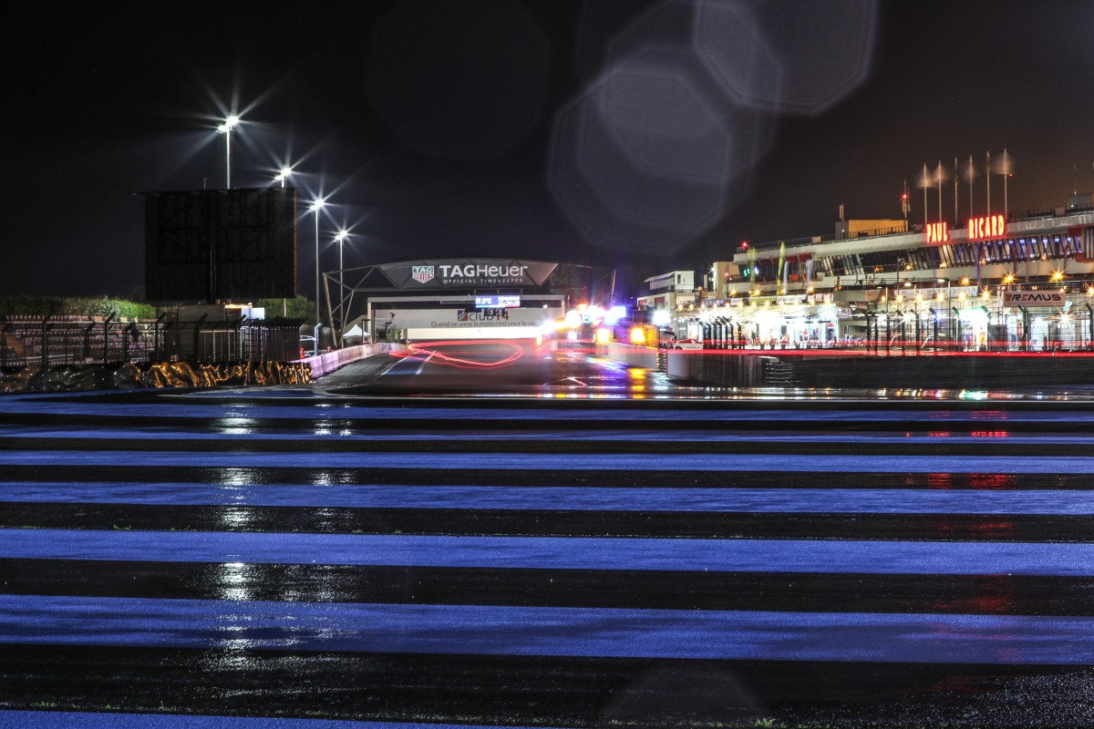 Ночью на Paul Ricard Circuit прошел сильный дождь