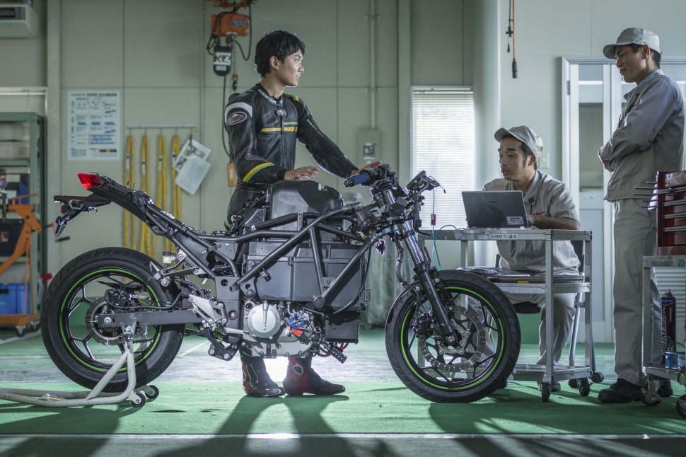 Kawasaki EV Project, разработка
