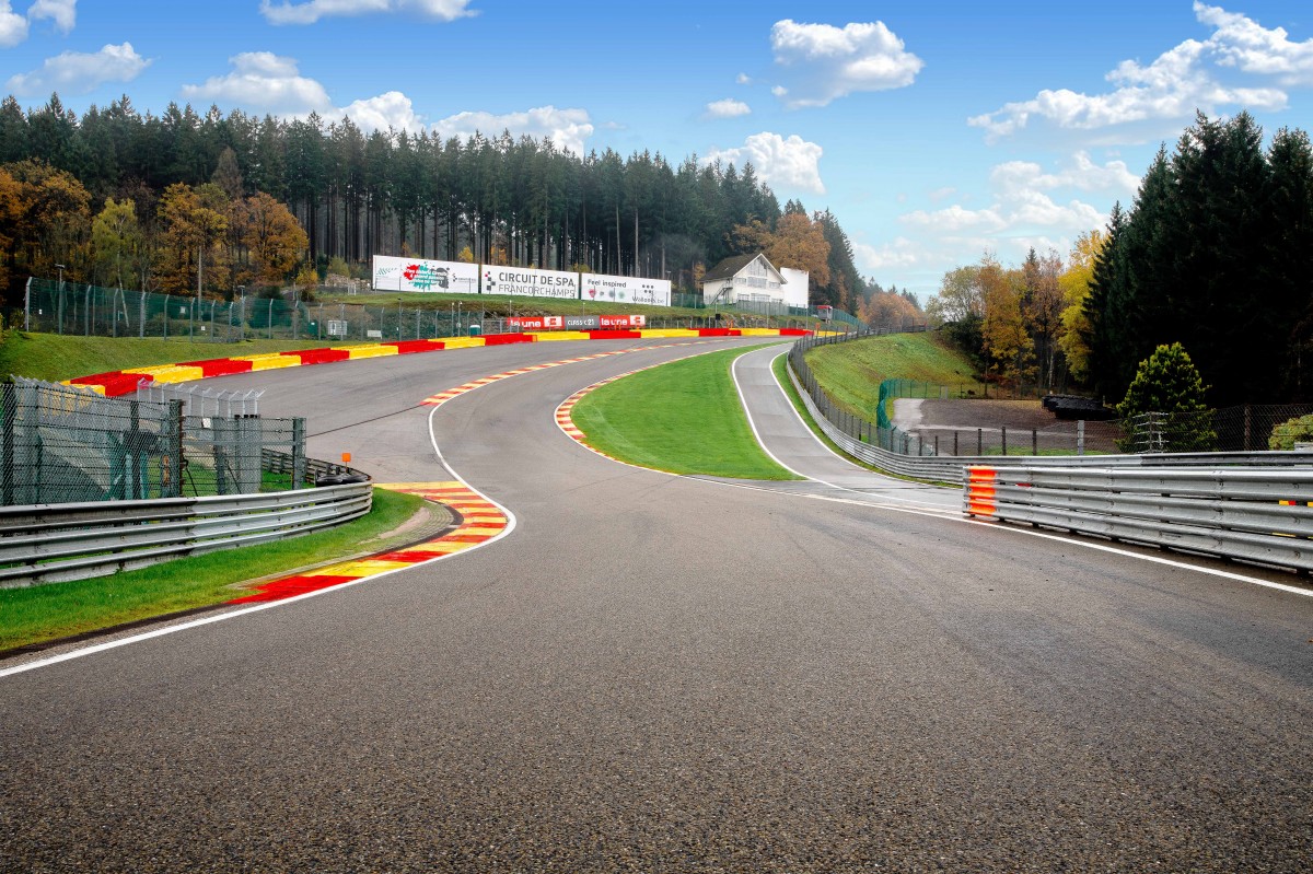 Circuit de Spa-Francorchamps - вираж Raidillion
