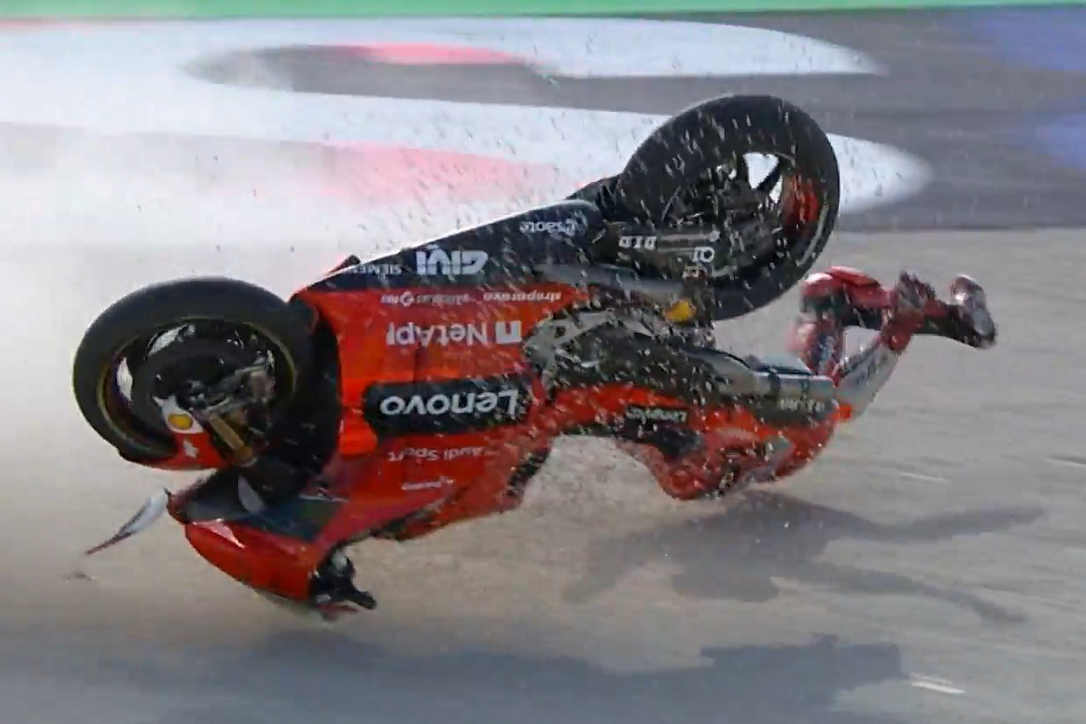 Падения обоих пилотов Ducati Lenovo Team в Мизано не позволили закрепить результат в Кубке и командном чемпионате