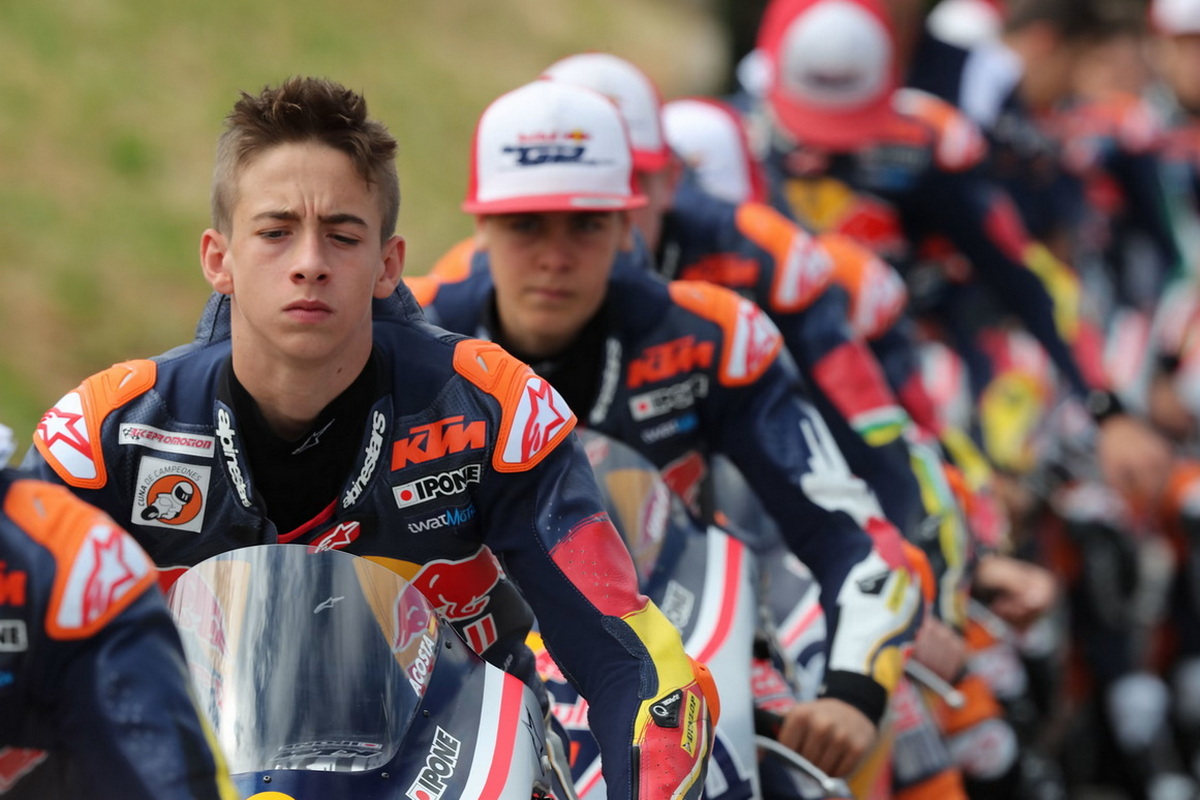 Педро Акоста сделал ставку на Red Bull MotoGP Rookies Cup, откуда и попал в Мото Гран-При