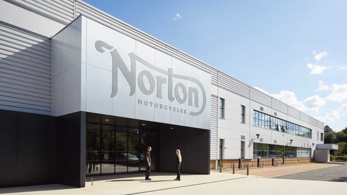 Новый завод Norton Motorcycles, построенный индийской TVS в Уэст-Мидландсе