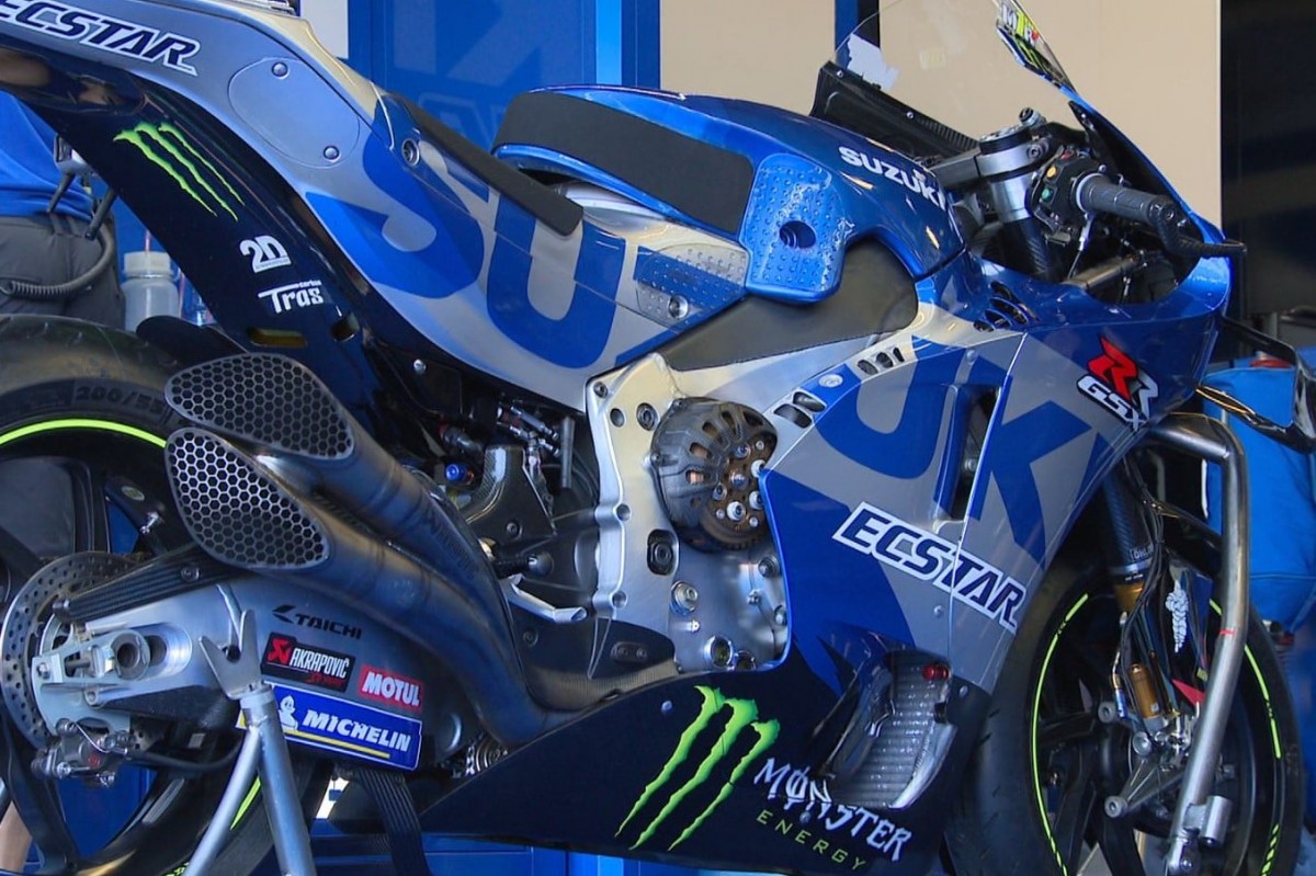 Suzuki GSX-RR 2022 года на тестах IRTA MotoGP
