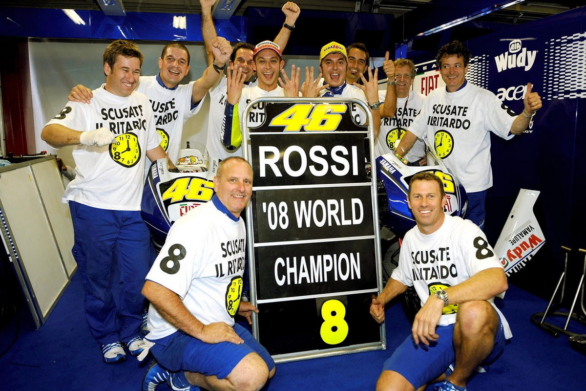 Валентино Росси стал 8-кратным чемпионом мира в 2008 году