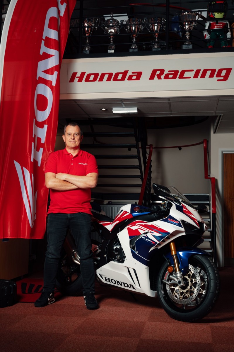 Джон МакГиннесс возвращается на Isle of Man TT с Honda Racing в 2022 году