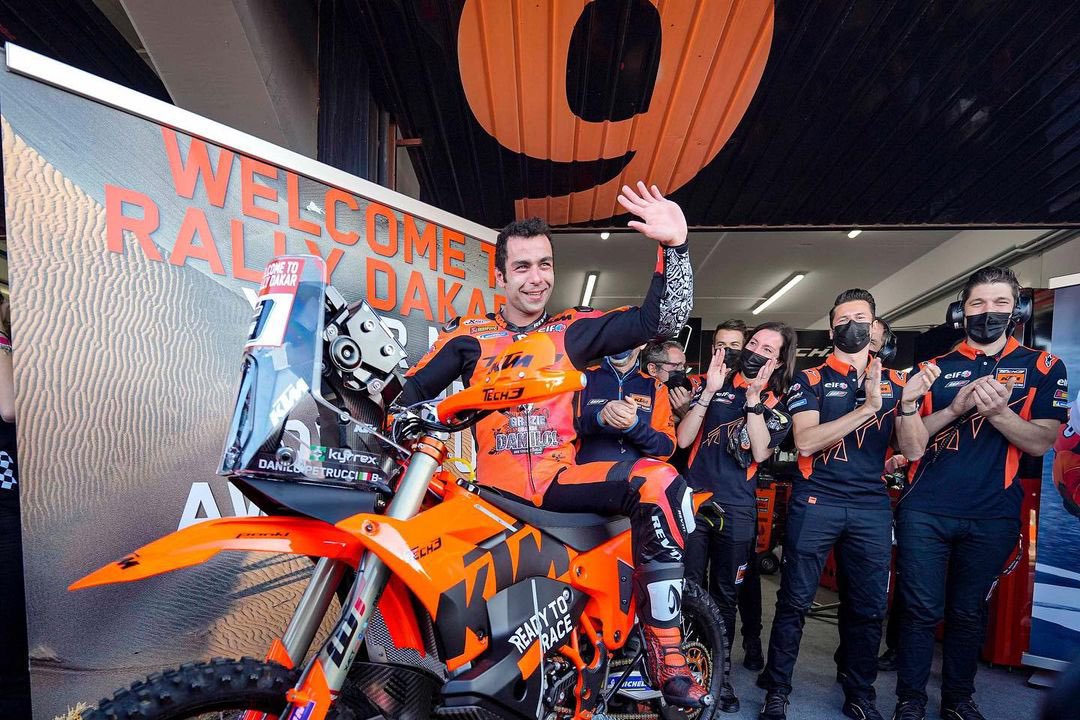 Данило Петруччи завершил карьеру в MotoGP, получив в качестве бонуса от KTM выступление на Дакаре