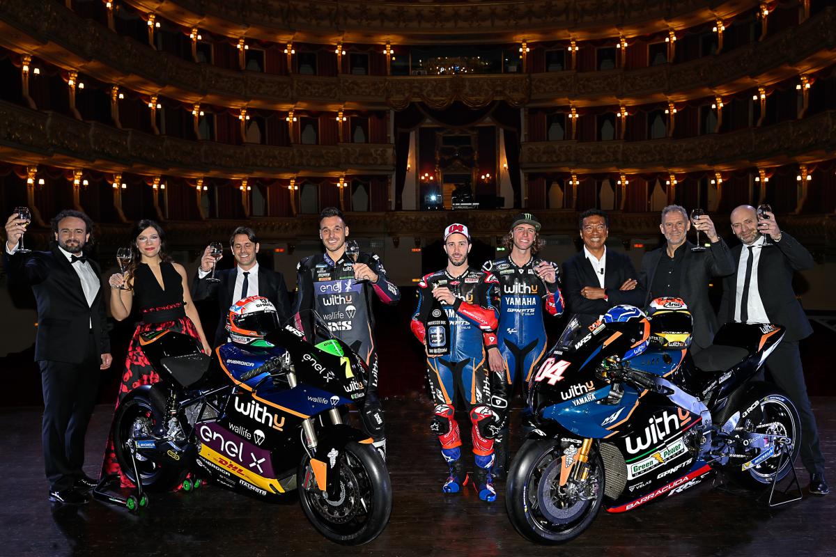 WithU Yamaha RNF MotoGP Team представлена в Вероне