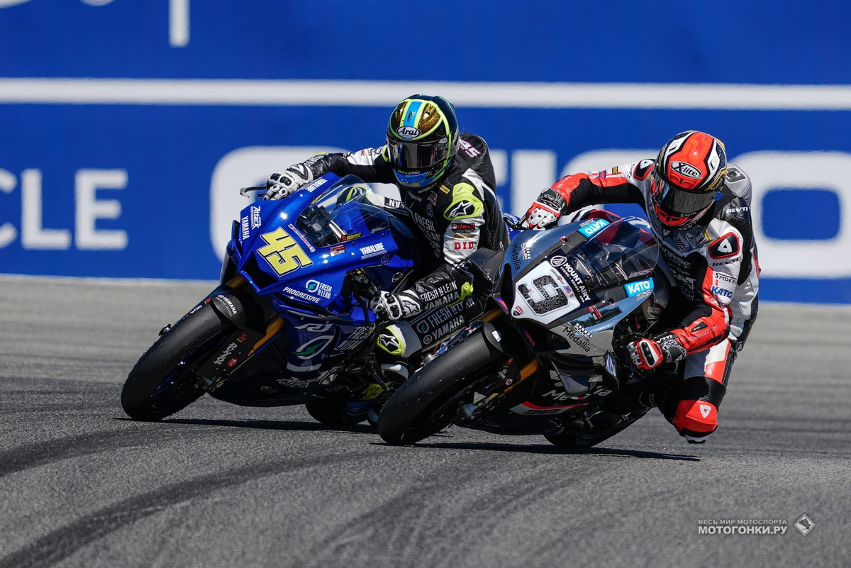 Битва за Laguna Seca в стиле MotoGP: Петруччи против Питерсена