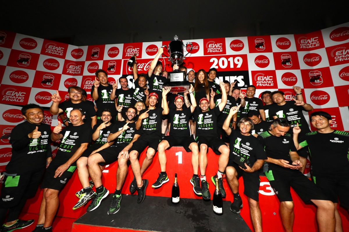 Kawasaki Racing Team - действующий чемпион Suzuka 8 Hours (2018-2019)