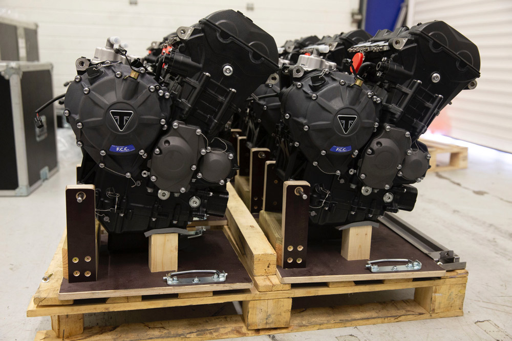 Двигатели Triumph Speed Triple RS 765 для Moto2