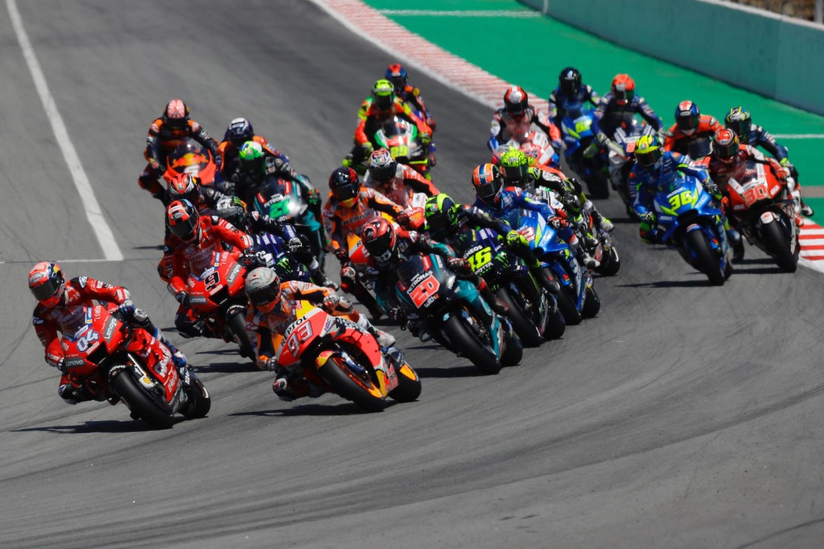 300-й старт подряд в карьере: Гран-При Каталонии MotoGP 2019 - Довициозо в прямом контакте с Маркесом