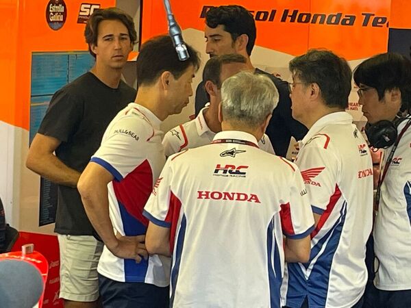 Вся верхушка HRC собралась на тестах IRTA MotoGP в Мизано